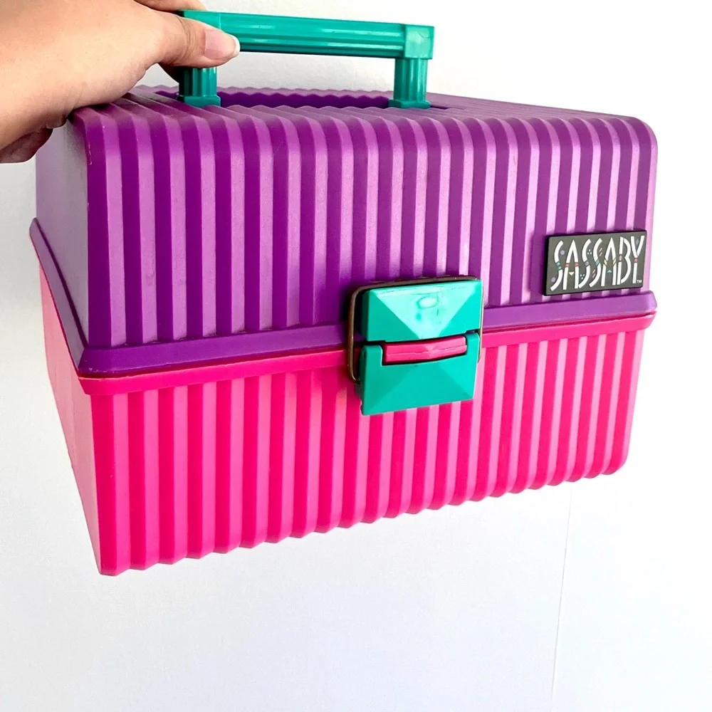 Vintage 80’s Sassaby pink & purple makeup travel tote organizer holder